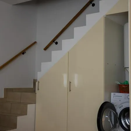 Apartment Zrina Ostro *